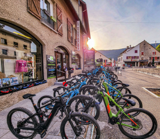 Commerces / Producteurs fermiers / Artisanat d'art - Groupes