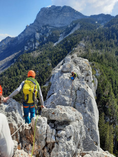 Moniteurs, guides escalade