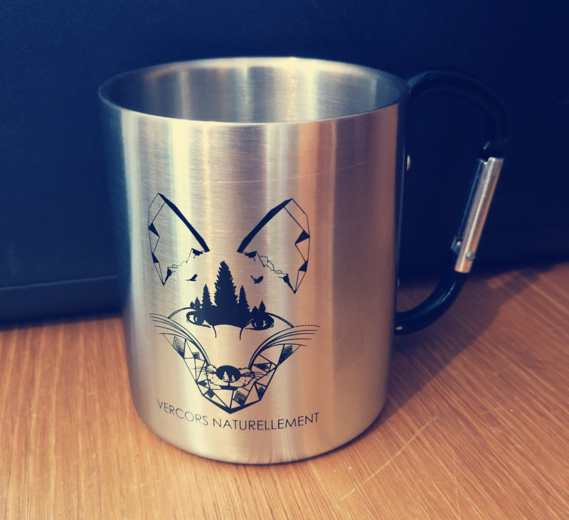 Souvenirs, décorations, tabac-presse