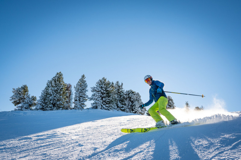 ski-alpin-famille-2022-hd-focus-outdoor-0003-jpg-redim-3707