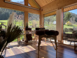 Une salle ouverte sur la nature