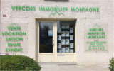 Façade de l'agence Vercors Immobilier Montagne