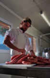 Fabrication des saucisses fermières