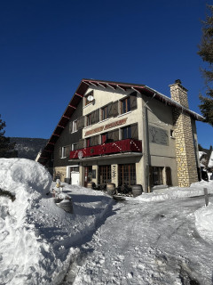 Hôtel en hiver