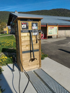 station_de_lavage_autrans.jpg