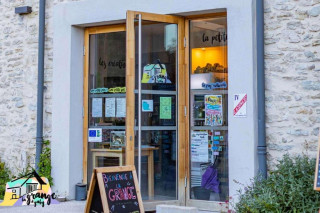 Entrée de la Grange à Gaby