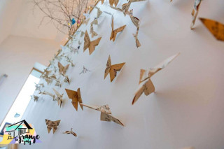 Décoration de papillons en origami - © La Grange à Gaby Décoration de papillons en origami