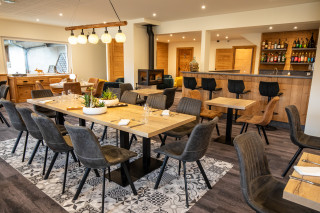 restaurant restaurant