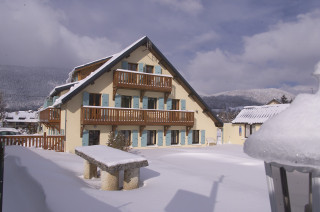 Hôtel l'hiver - © Hôtel Restaurant Les Tilleuls Hôtel l'hiver