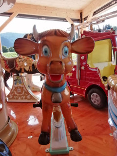 Gros plan sur la vache - © Carrousel d'antan Gros plan sur la vache