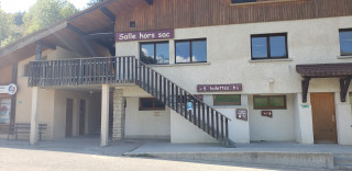 Toilettes publiques accessibles - Domaine ski alpin Méaudre_Autrans-Méaudre en Vercors - © Bureau d'information touristique d'Autrans Toilettes publiques accessibles - Domaine ski alpin Méaudre_Autrans-Méaudre en Vercors