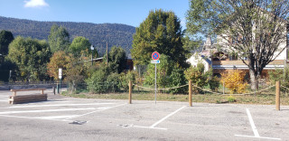 Stationnement PMR - Autrans Voie Parking Via Vercors_Autrans-Méaudre en Vercors