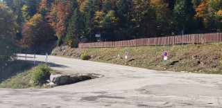 Stationnement PMR - Autrans La Sûre_Autrans-Méaudre en Vercors - © Bureau d'information touristique d'Autrans Stationnement PMR - Autrans La Sûre_Autrans-Méaudre en Vercors