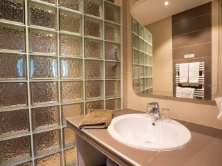 Hotel 16 Hotel 16