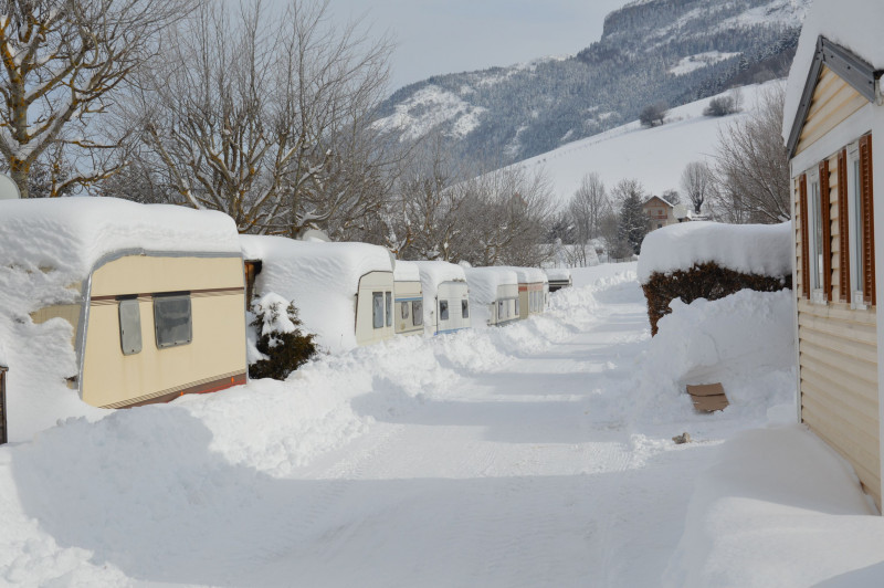 Emplacements camping-cars sous la neige