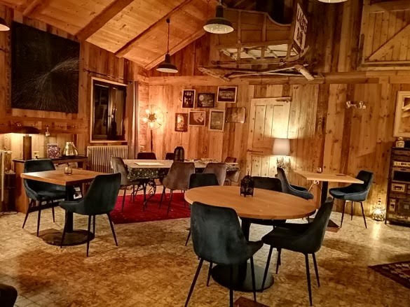 restaurant1.jpg