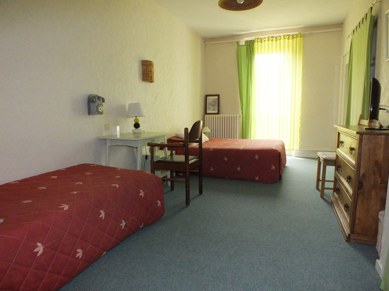chambre_triple_balcon.jpg