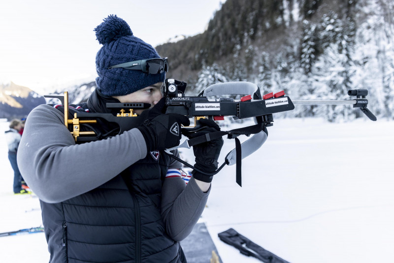 tireur debout biathlon