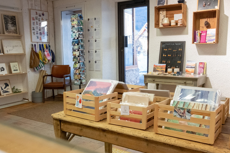 Vue intérieure de la boutique de l'Atelier du Presse Citron