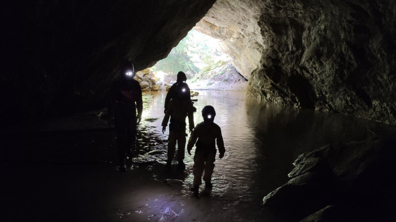 Spéléo Grotte Roche