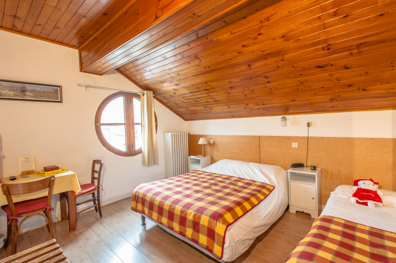 Chambre familiale - © Vincent Juraszeck- Œil itinérant Chambre familiale