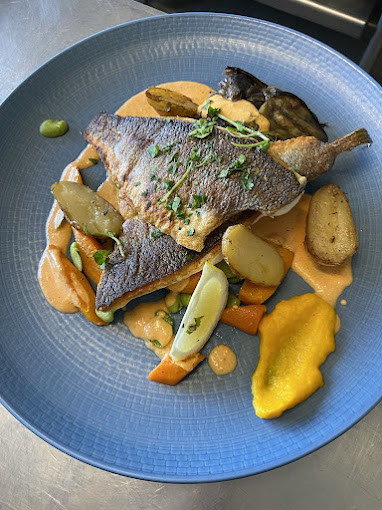 assiette de poisson - © bistrot le j'em assiette de poisson