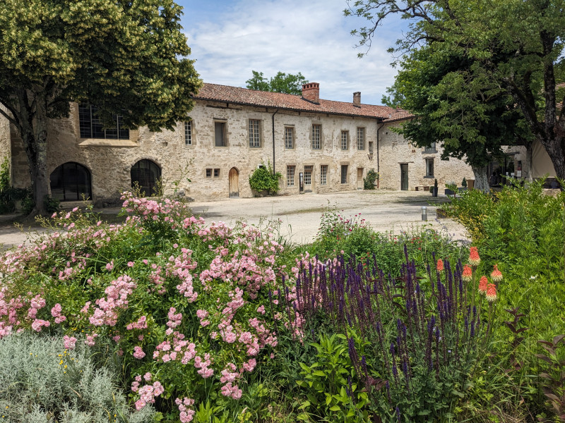 Cour du Couvent des Carmes