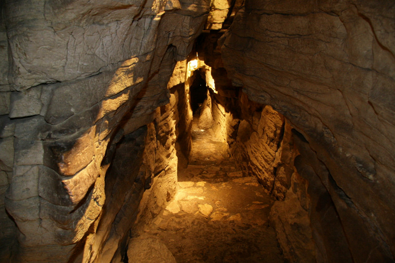Cave - Les Cuves de Sassenage - © Michelle Petrizelli - Service communication Mairie de Sassenage Cave - Les Cuves de Sassenage