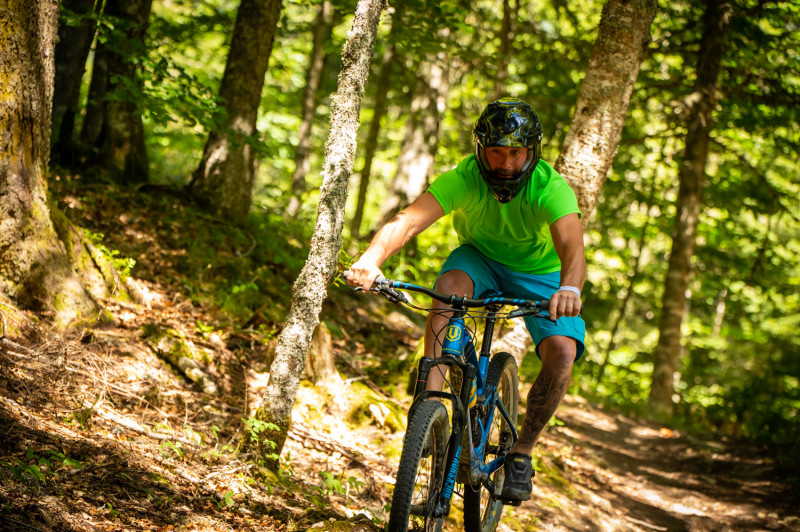 Itinéraire VTT d'accès à la Croix des Suifs_Lans-en-Vercors Itinéraire VTT d'accès à la Croix des Suifs_Lans-en-Vercors