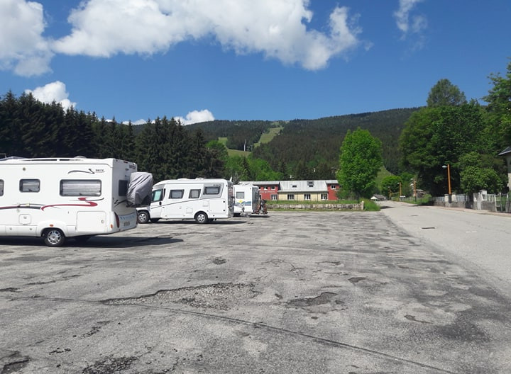 Palenzuela Héloïse - © Aire de stationnement camping cars Palenzuela Héloïse