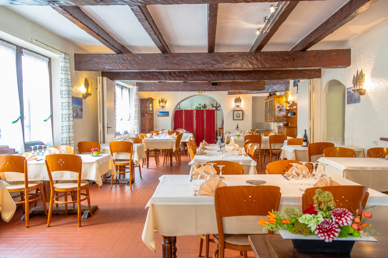Restaurant Col de l'Arc - © Vincent Juraszeck- Oeil Itinérant Restaurant Col de l'Arc