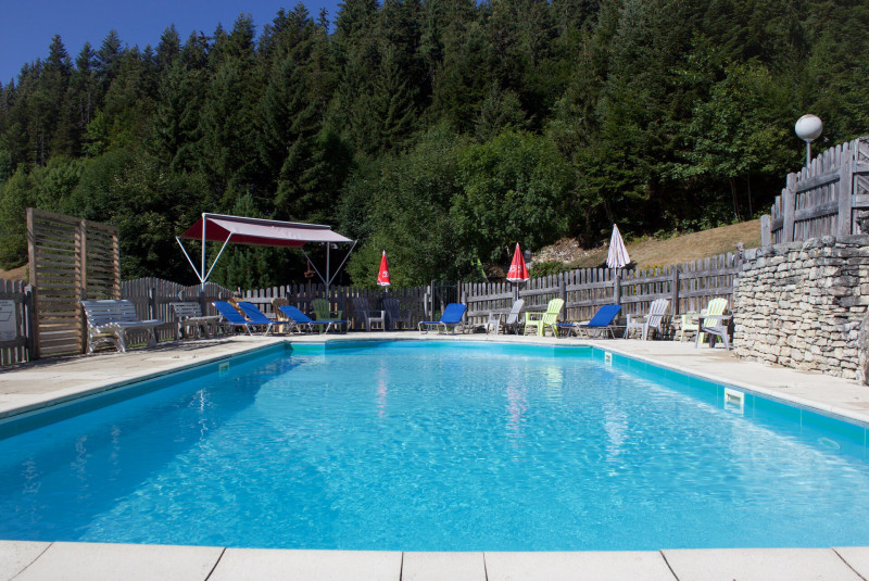 piscine vue.jpg