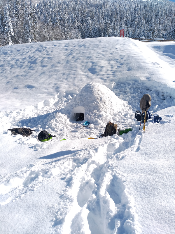 quinzhee-png-redim-1376687