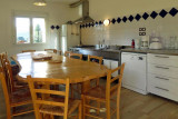 La cuisine et sa grande table