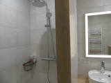 Salle d'eau côté douche