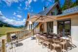 terrasse_gite_la_resilience_ete.jpg