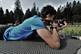 Osez le biathlon à 50 m sur de vraies cibles