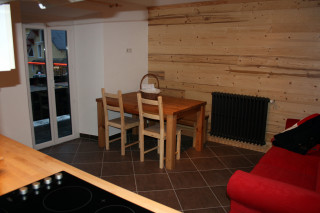 2p1dsalon.JPG 2p1dsalon.JPG