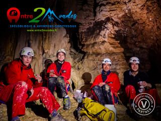 Antre 2 Mondes, Spéléologie Vercors - © A2M spéléo Antre 2 Mondes, Spéléologie Vercors