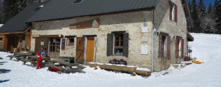 refuge_plateau_geve_hiver.jpg