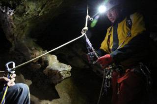 Spéléologie avec Vercors Aventure