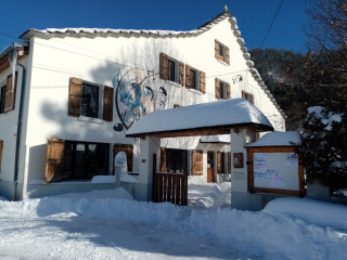 Art Gallery Clairefontaine - xposition peintures et sculptures_Autrans-Méaudre en Vercors