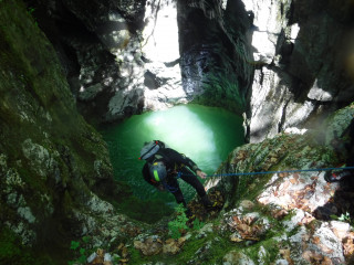 Le Canyon des Ecouges bas (demi-journée) avec Immensité Nature_Autrans-Méaudre en Vercors - © Immensité Nature Le Canyon des Ecouges bas (demi-journée) avec Immensité Nature_Autrans-Méaudre en Vercors