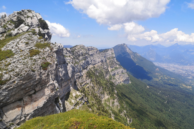 diapo_6_cretes_depuis_montee_pic_st_michel.jpg