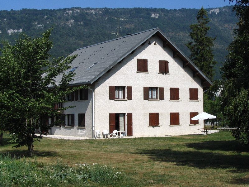 la villa où se situe l'appartement
