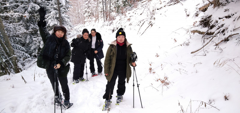 raquette_neige_demi_j_groupe.jpg