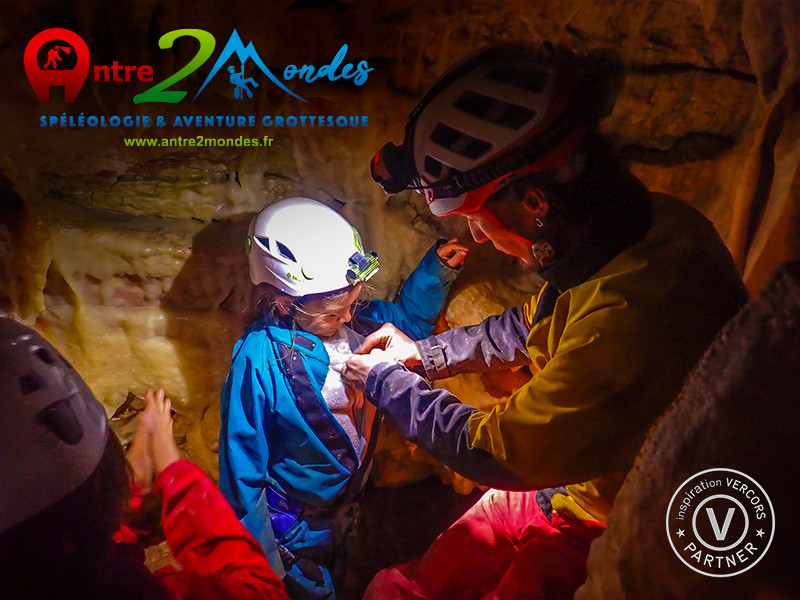 Spéléo Grotte de la Ture aux Trésors - initiation famille