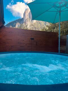 Jacuzzi