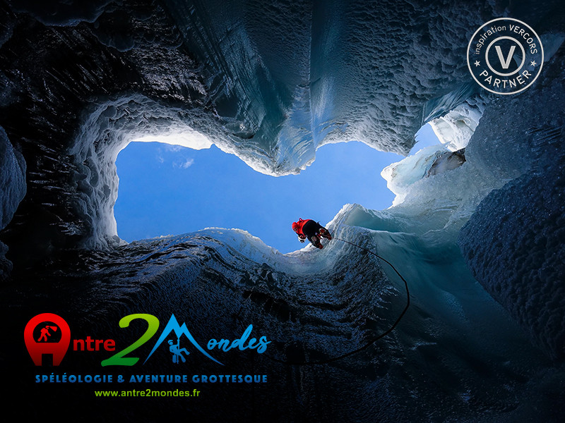 Antre 2 Mondes, Spéléologie glaciaire - © A2M spéléo / Alexandre Faucheux Antre 2 Mondes, Spéléologie glaciaire