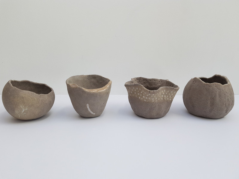 seance_modelage_decouverte_terre_en_vercors_pieces_finies.jpg seance_modelage_decouverte_terre_en_vercors_pieces_finies.jpg